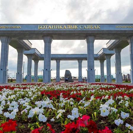 Уютная Квартира На Expo-Smart Замок Astana Exterior photo