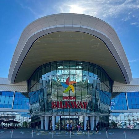 Уютная Квартира На Expo-Smart Замок Astana Exterior photo