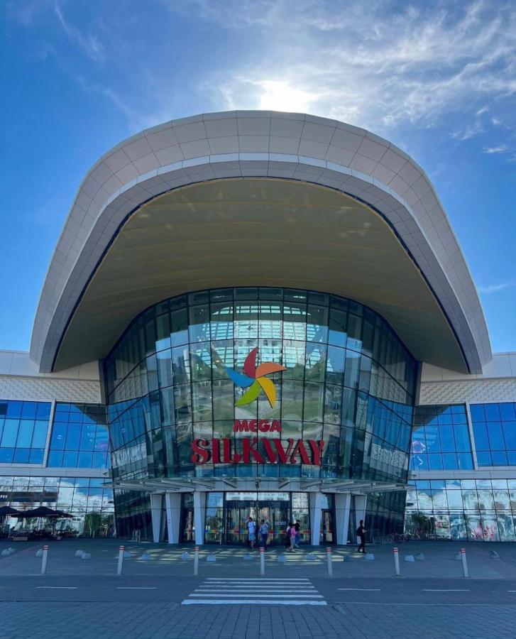 Уютная Квартира На Expo-Smart Замок Astana Exterior photo